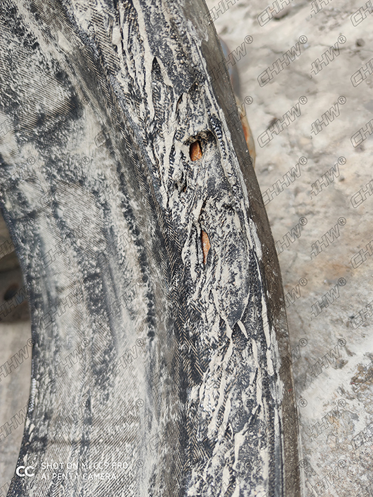 <a href=http://sp-oil.com/xjjt/ target=_blank class=infotextkey>橡膠接頭</a>球體磨破